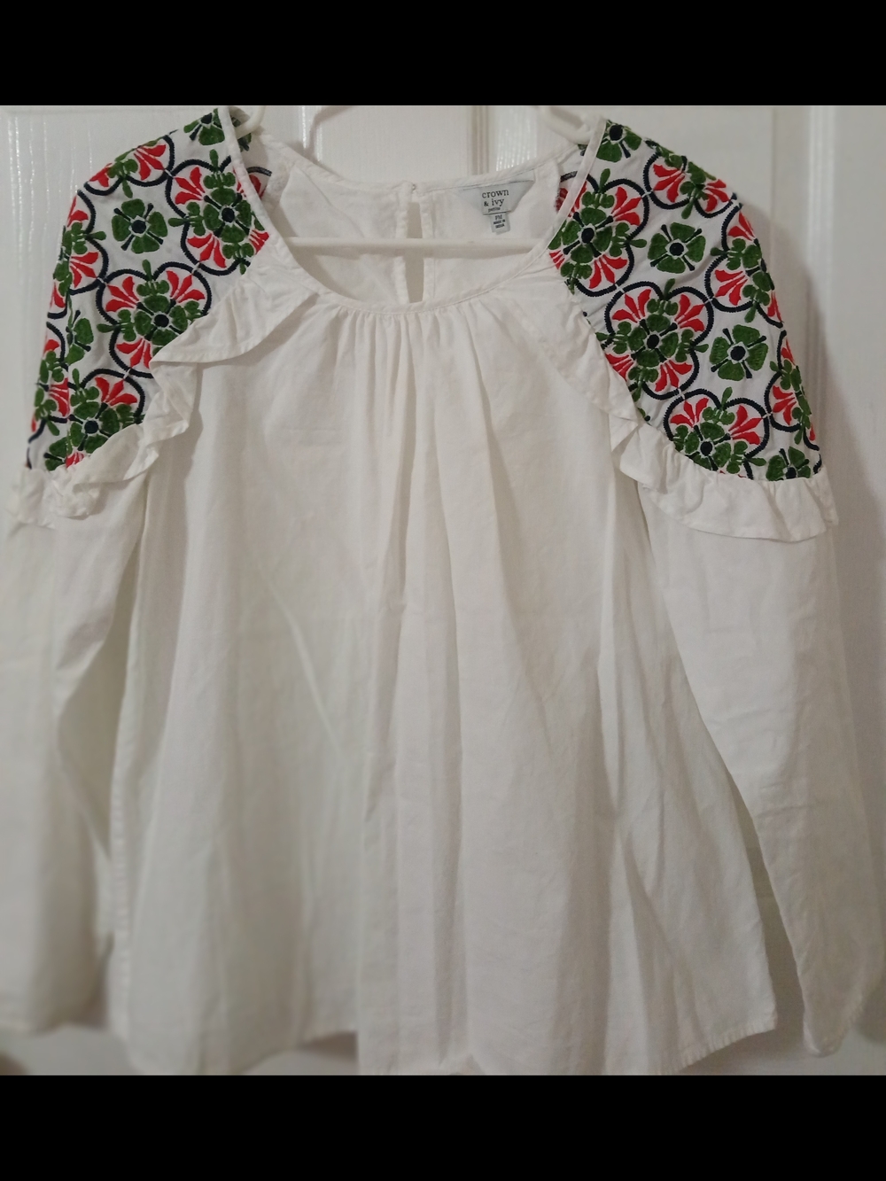 crown & ivy White Peasant Blouse with Green & Red Embroidered Shoulders